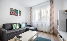 Bpr Brody Street Home